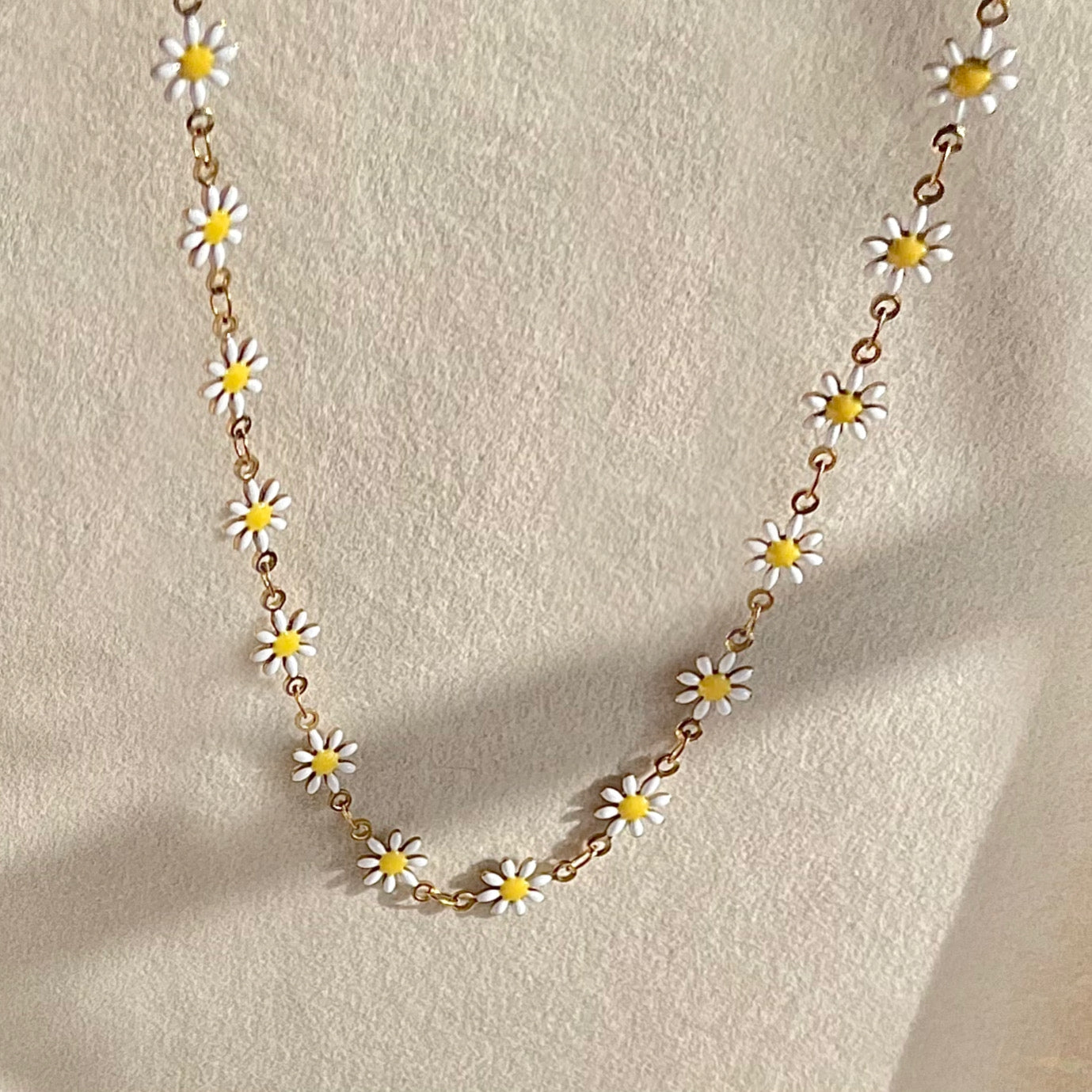 Daisy Necklace